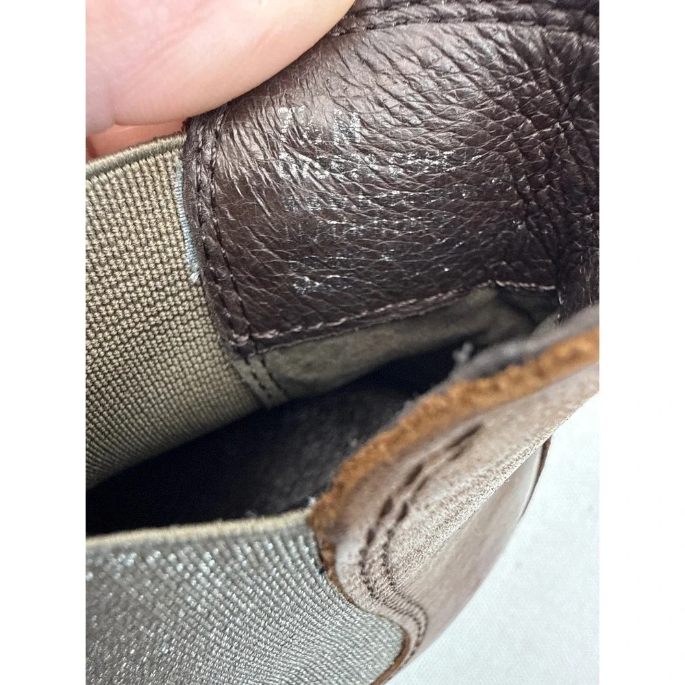 Born Chelsea Boots Women's 7.5 Brown Leather Elastic Ankle Flat Minimalist